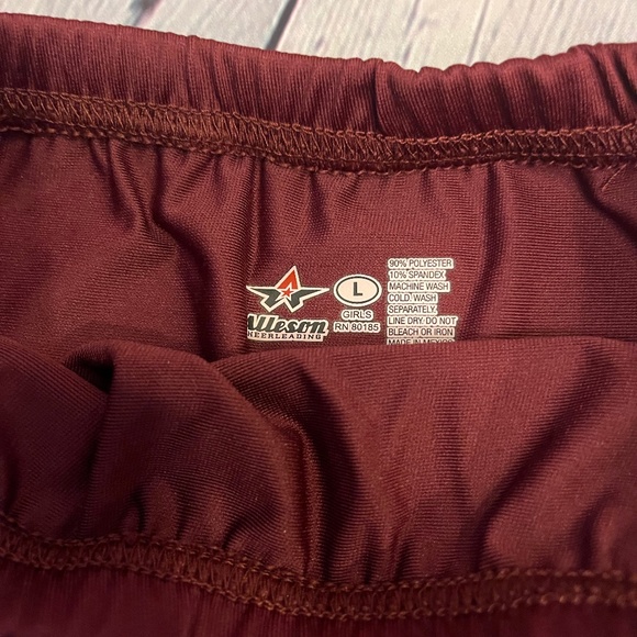 🌻Burgundy briefs - Picture 2 of 4